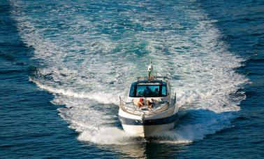 Exclusivo yate a motor de 47 pies Cranchi Mediteranee en Amalfi Campania