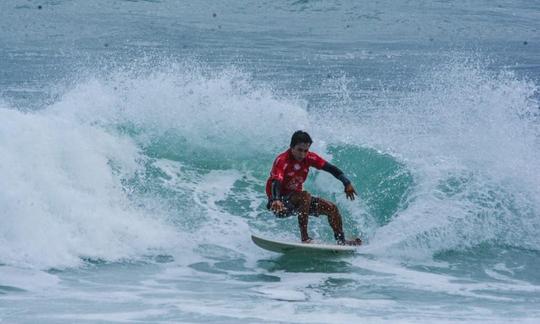 2 Hours Surf Lessons with Experience Coaches in Kecamatan Kuta Selatan, Bali!