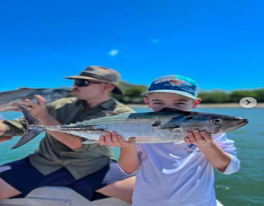 Charter privado de pesca y esnórquel en Playa Flamingo/Conchal/Tamarindo