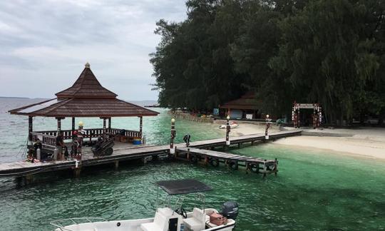 Reserve esta excursão de mergulho com snorkel na Área Especial da Capital, Jacarta