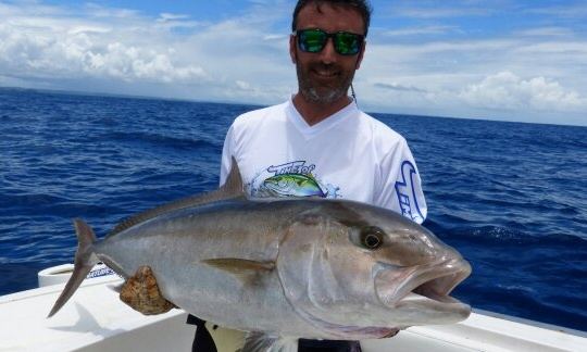 Profitez de la pêche à Punta del Este, en Uruguay, sur notre Bowrider