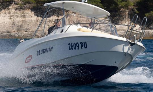 Location de croiseur convertible BLUEWAY 20 en ADRIATIQUE-CROATIE