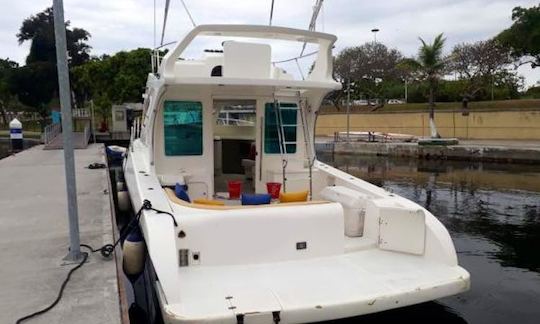 Intermares 47 Motor Yacht for 15 People in Rio de Janeiro, Brazil