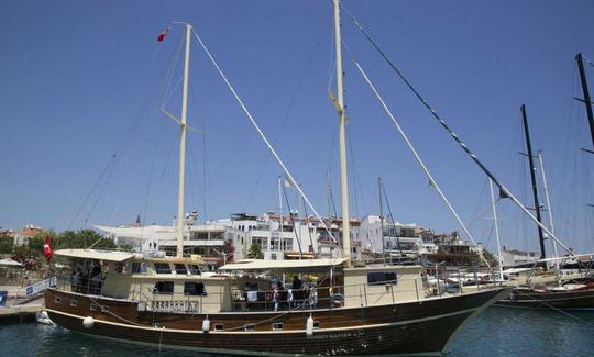 M. KAPTAN 4 This Wonderful Deluxe Gulet Yacht is 27.m Long and for 16 People