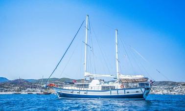 ESMA SULTAN 2 This Wonderful Luxury Gulet Yacht is 25.m Long and for 8 People