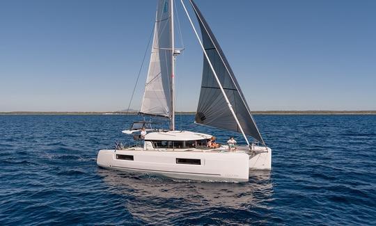 Alquile el catamarán de crucero «Nereo» Lagoon 40 en Tropea, Italia