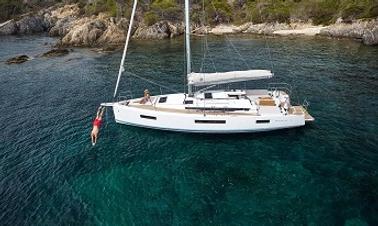 "Diana" Jeanneau SO 440 Crusing Monohull Rental in Tropea, Calabria