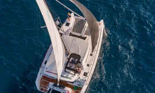 Louez cet incroyable catamaran Lagoon 40 pour 10 personnes à Lefkada, en Grèce