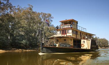 Paddlesteamer Emmylou on Murray River in Echuca, Australia