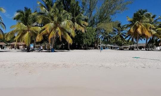 SAONA ISLAND MANO JUAN DOWN TOWN