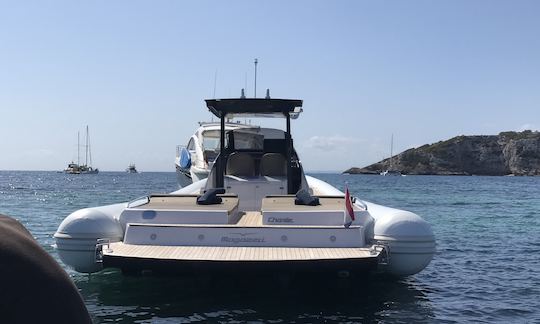 MEGA RIB BOAT de lujo de 43 pies abierto, disfruta de una aventura rápida y emocionante en Ibiza y Formentera, España. El mejor precio del mercado.