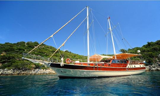 Beautiful Luxury Gulet for Charter in Gocek Fethiye