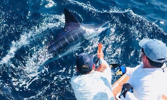 Charter de pesca con la población local - Muscat, Omán