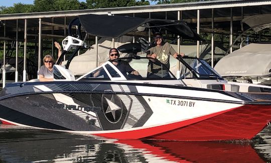 Nautique G25 Wake Boat  - Group Wake Surf Rentals! Kid Friendly!