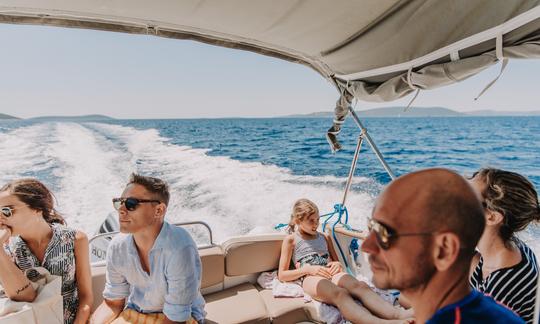 Excursão de meio dia à tarde pela Lagoa Azul e Trogir, 3 ilhas saindo de Split, Croácia