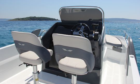 Beneteau Flyer 6.6. Spacedeck boat for rent in Trogir, Croatia