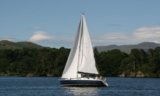 Naviguez et dînez à Bowness-on-Windermere, en Angleterre