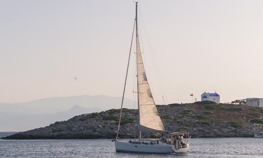 Excursión privada de día completo a la isla Dia en Hanse 430e