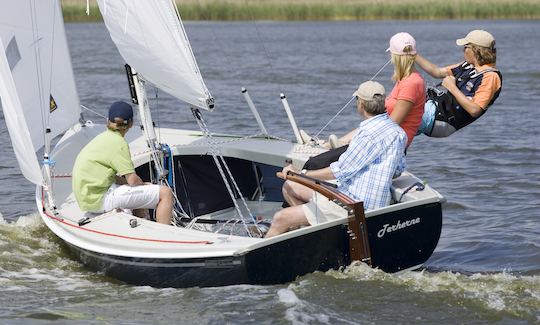 Sail the lake in Zeeland with this 22' Randmeer Sailboat