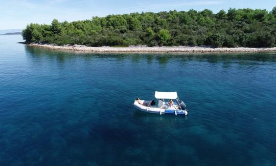 17' RIB Zodiak para Alugar em Sukošan, Zadar