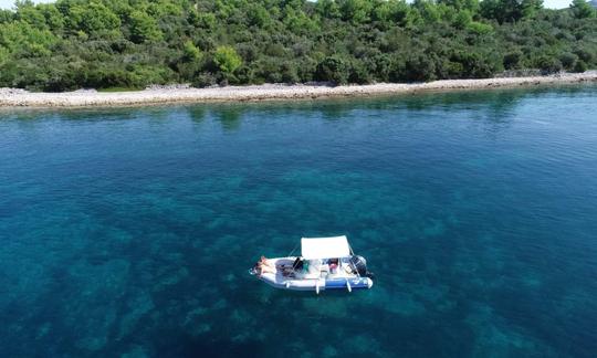 17' RIB Zodiak para Alugar em Sukošan, Zadar