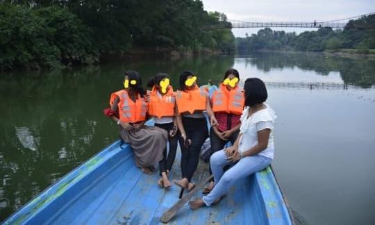 meenachil River Boat Riding  he 1000