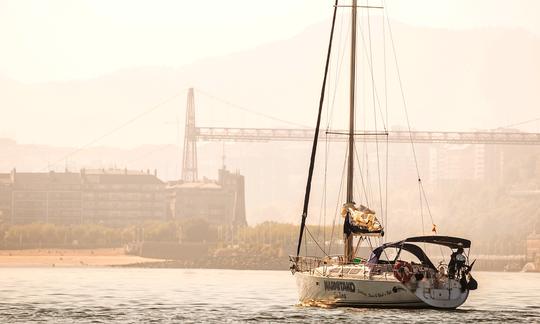 Location de voile à bord d'un Sun Odyssey 40.3 à Bilbo, Espagne