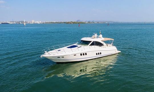 Oferta da semana! Iate Sea Ray Sundancer de 62 pés para alugar em Cartagena, Colômbia.