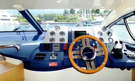 Aluguel de iates Azimut 43 Fly Motor em Neos Marmaras