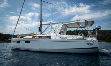 Sailboat rental in Split, Croatia - Beneteau Oceanis 35.1 (Maya Bay 2)