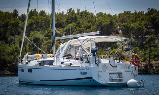 Alquiler de veleros en Split, Croacia - Beneteau Oceanis 35.1 (Maya Bay 2)