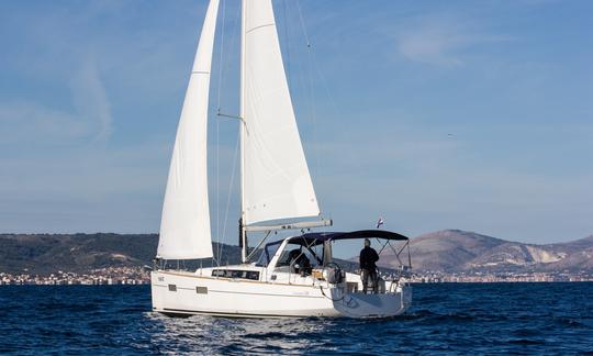 Aluguel de veleiro em Split, Croácia - Beneteau Oceanis 38 (Arsen)