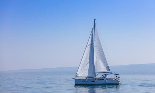 Sailboat rental in Split, Croatia - Beneteau Oceanis 38.1 (Anima Maris 2)