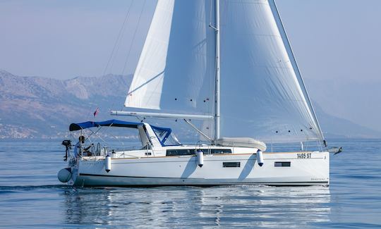 Sailboat rental in Split, Croatia - Beneteau Oceanis 38.1 (Anima Maris 2)