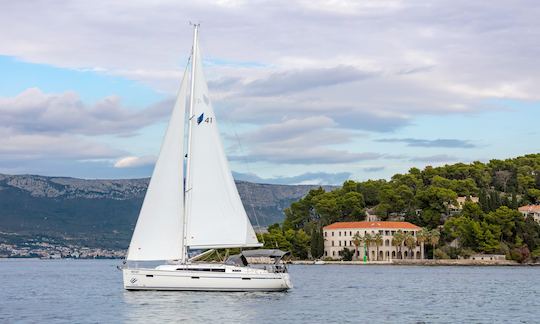 Sailboat rental in Split, Croatia - Bavaria Cruiser 41 (Nina)