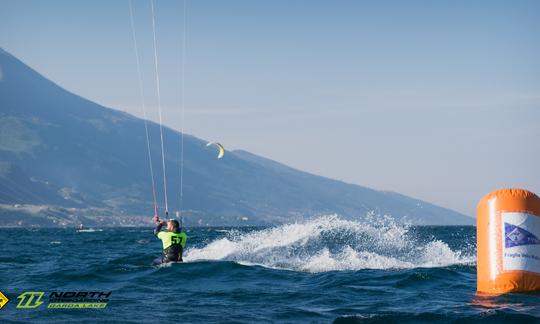 Expérience de kitesurf à Malcesine, en Vénétie