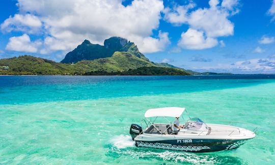 Alquiler de barco privado en Bora Bora en Cap Camarat de 25 pies