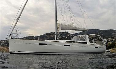 Iate à vela Beneteau Oceanis 45 em Cannes Port Canto, Provence-Alpes-Côte d'Azur