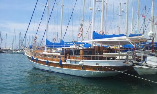 Sailing Gulet para fretamento privado com capacidade para 12 pessoas em Bodrum, Turquia