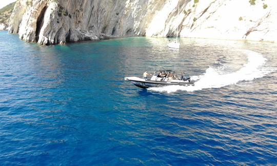 Explore 32' Storm RIB em Meganisi, Grécia