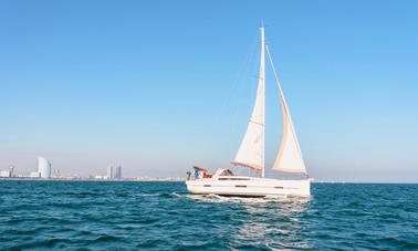 Location de nuit à bord d'un Daysailer Dufour de 41 pieds à Barcelone, Espagne