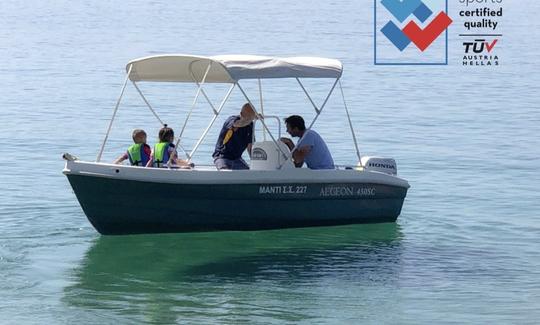 ¡Alquile este nuevo barco por un día y explore las playas de Skiathos!