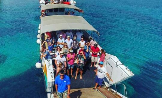 Charter privado e excursão pelas ilhas de Split a bordo do iate MB “St. Damian”!