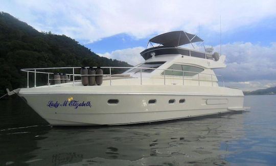 Location de yacht à moteur Elizabeth Ferretti de 43 pieds à Rio de Janeiro, Brésil