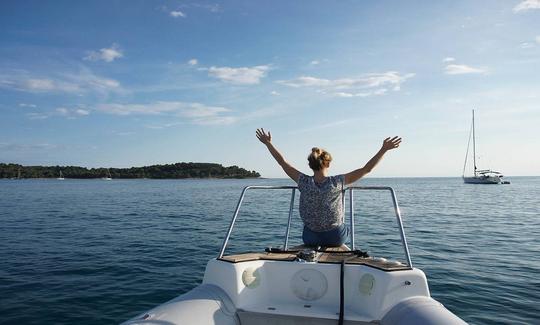 Speedboat Tours around the Rovinj Archipelago with Ragusa 750 RIB