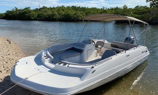 Barco de cubierta Hurricane SS201 en Venice, Florida