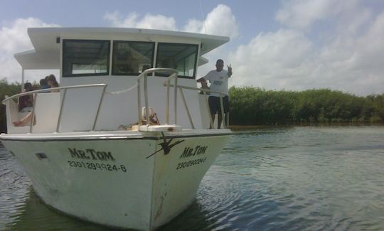 Dive Boat Charter in Cancún, Mexico