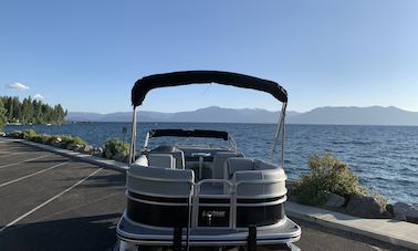 Tahoe Lake de 150 CV Lowe Tritoon de 23'