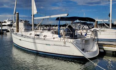 Sailing Long Island Sound with Captain Steve onboard 34ft Beneteau Oceanis 