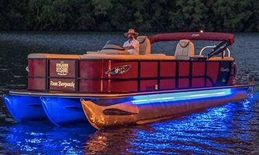 Lake Austin⎜Pontoons⎜Captain Included